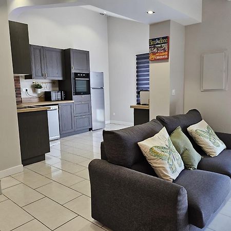 Agreable Logement Avec Terrasse Saint-Victoret Exterior foto