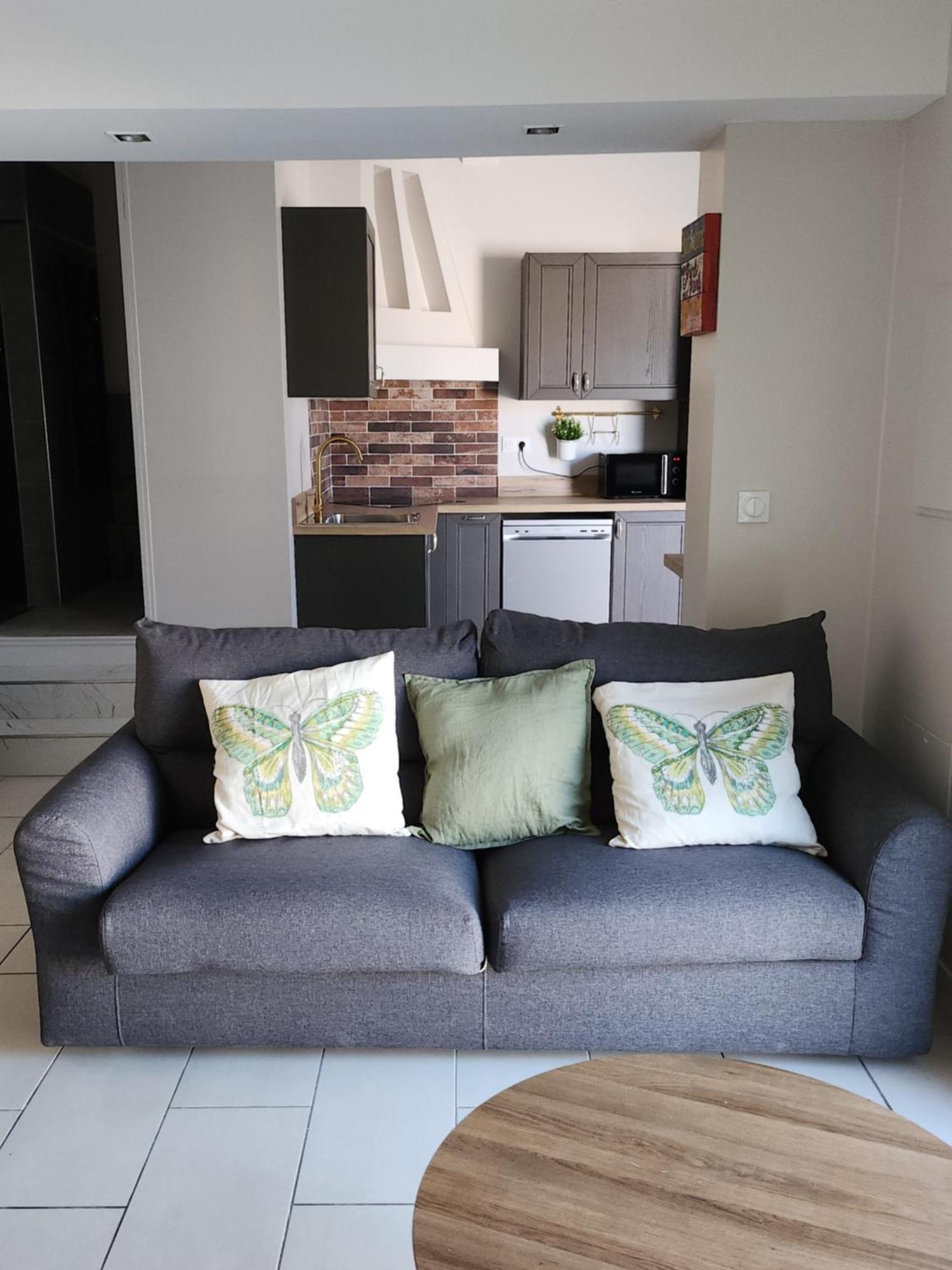 Agreable Logement Avec Terrasse Saint-Victoret Exterior foto