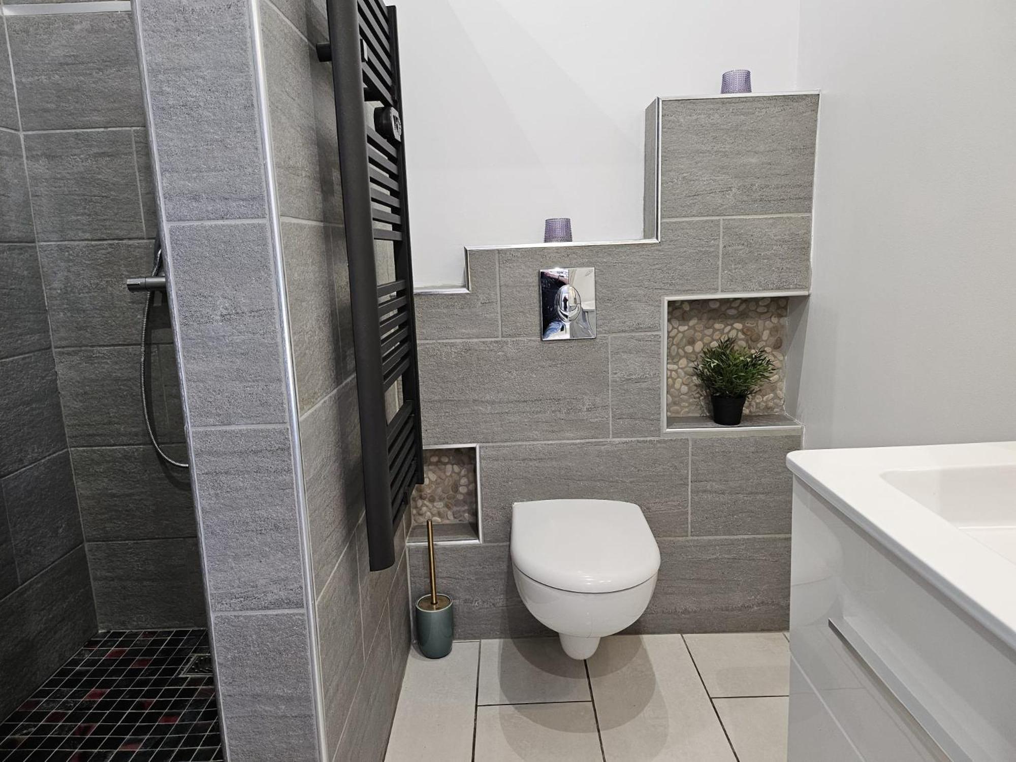 Agreable Logement Avec Terrasse Saint-Victoret Exterior foto